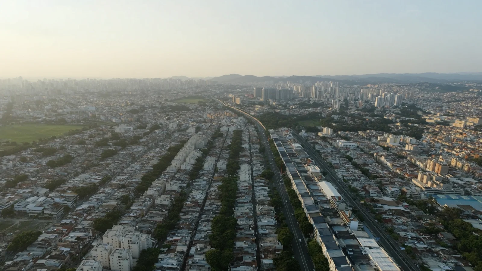 Vista aérea de bairro residencial da zona sul